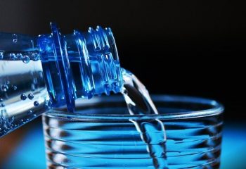 Boire de l’eau : quelle est son importance?